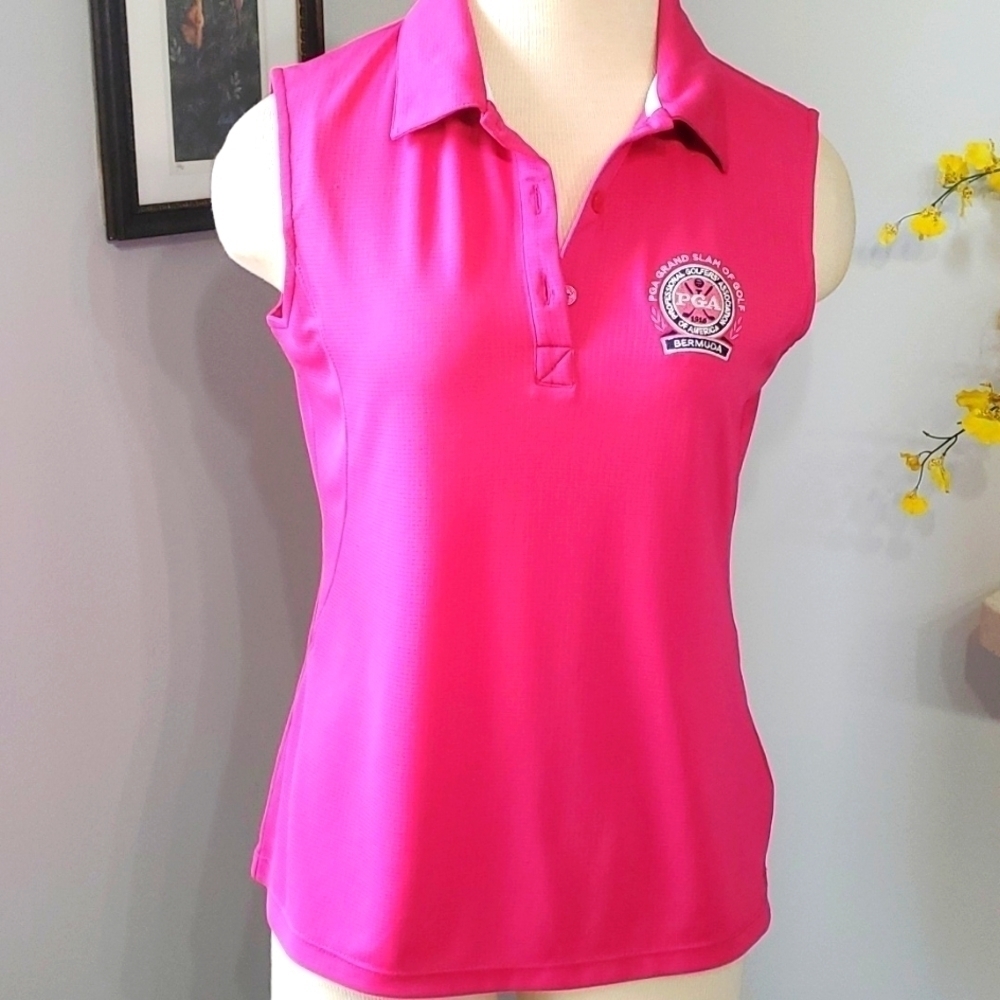 CUTTER & BUCK, women's golf shirt. Fushia pink size small petite. PGA BERMUDA